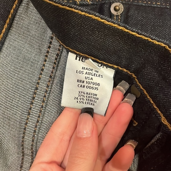 Hudson Woman’s Dark Blue Nico Mid-rise Super Skinny Jeans Size 24 - Picture 8 of 8